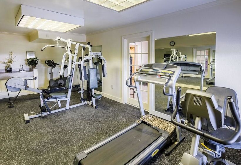 فندق Quality Inn Tanglewood