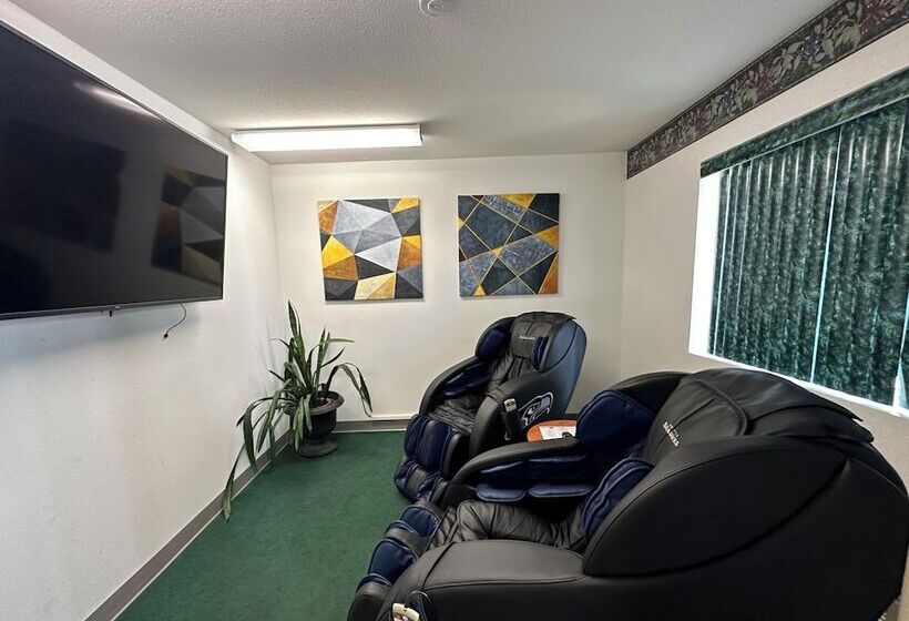 فندق Red Lion Inn & Suites Port Orchard