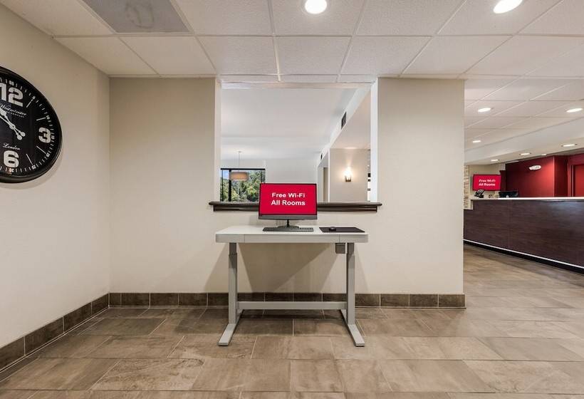 Отель Red Roof Inn Birmingham South