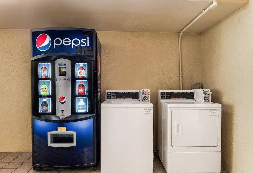 Отель Red Roof Inn Birmingham South