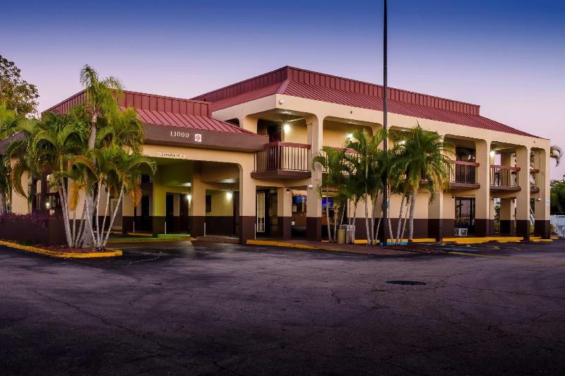 בית מלון כפרי Red Roof Inn Ft Myers