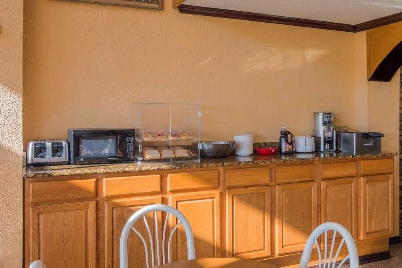 בית מלון כפרי Red Roof Inn Ft Myers