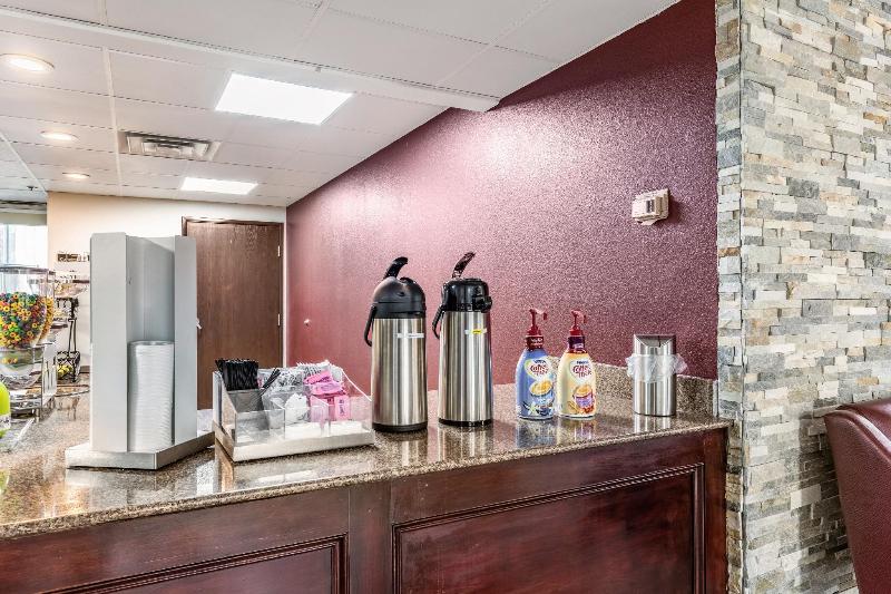 هتل Red Roof Inn Plus & Suites Houston   Iah Airport Sw