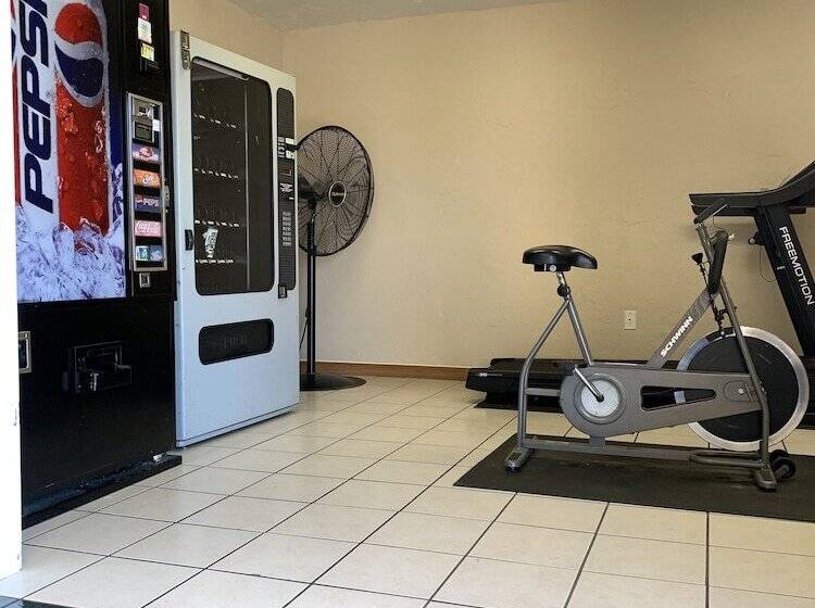 ホテル Rest Inn Fort Smith