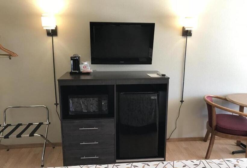 هتل Roosevelt Inn Mount Rushmore