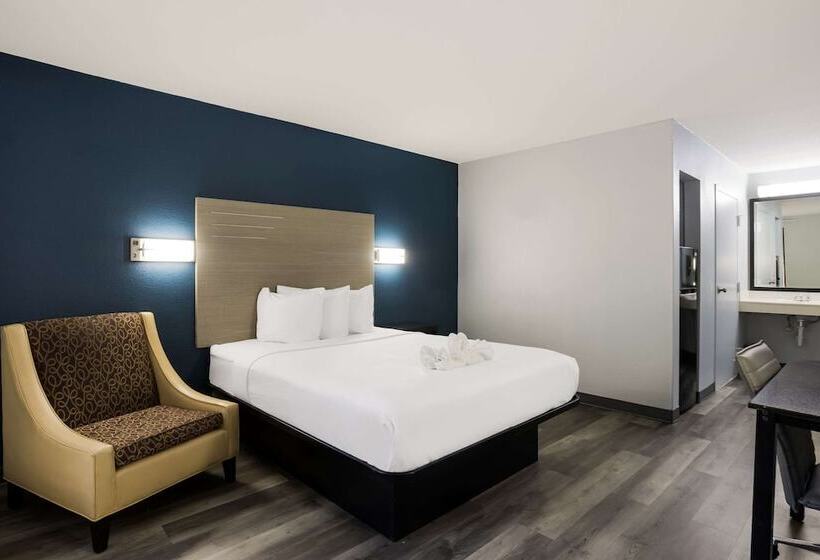 فندق Suburban Studios Hinesville   Fort Stewart Area