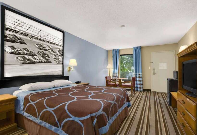 هتل Super 8 By Wyndham Oxford