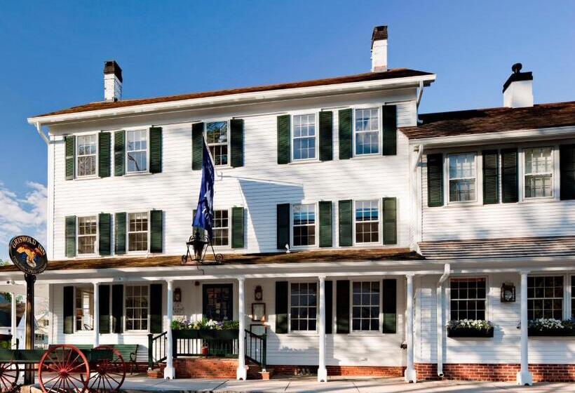 Отель The Griswold Inn