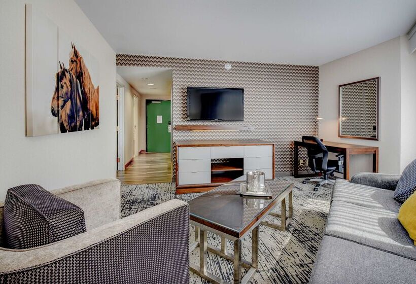 Отель The Grove