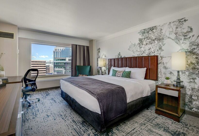 Отель The Grove