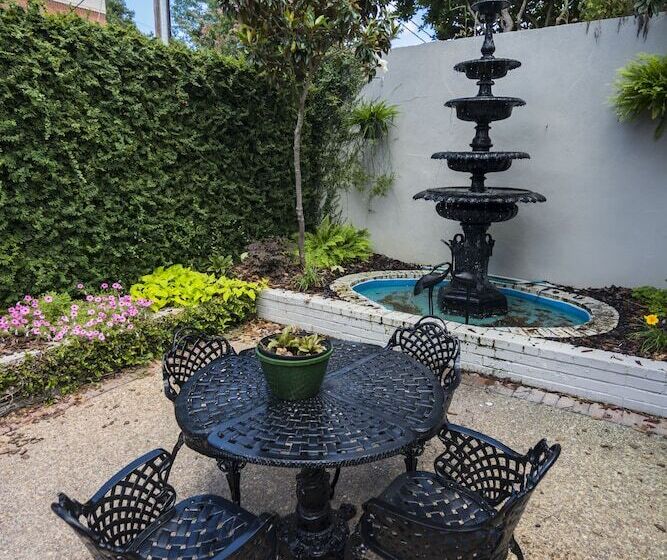 酒店 The Guest House Historic Mansion