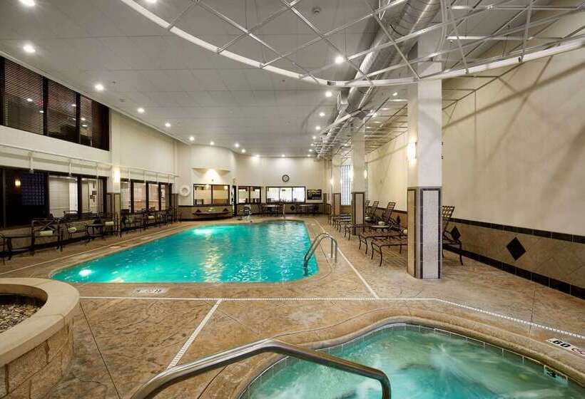 فندق Wingate By Wyndham St. Clairsville/wheeling