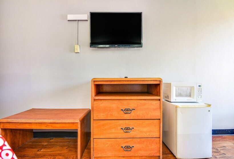 汽车旅馆  Oyo Townhouse Inn Jacksonville Near Little Rock Air Force Base