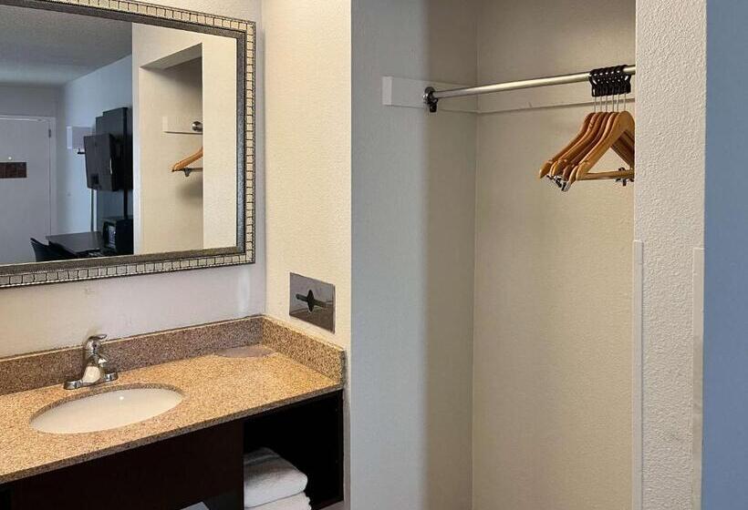 Motel 6 Montgomery, Al   Eastern Blvd