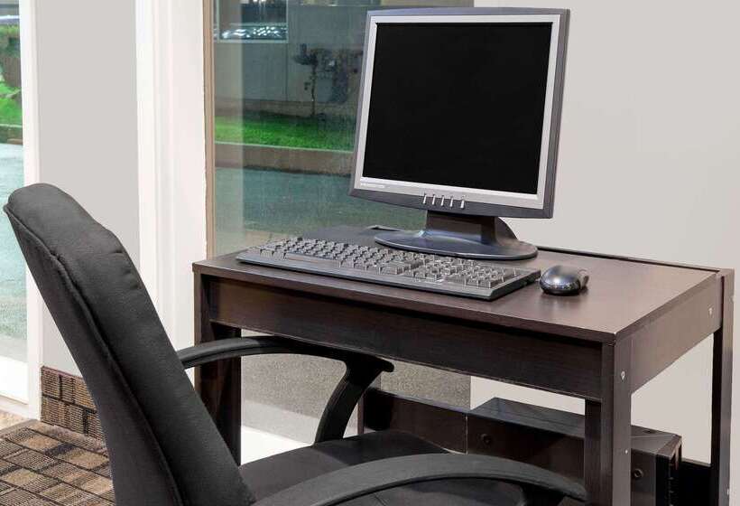 مُتل Super 8 By Wyndham Morton Grove/chicago