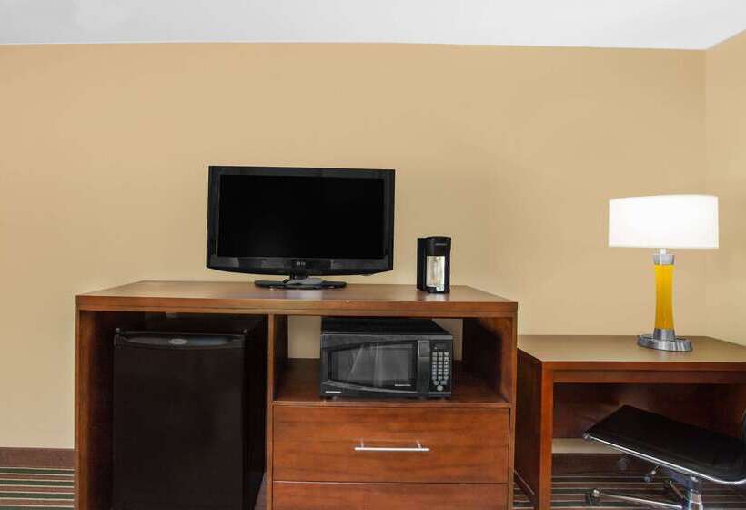 مُتل Super 8 By Wyndham Nashville West