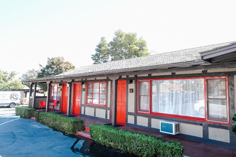 モーテル The Hamlet Inn