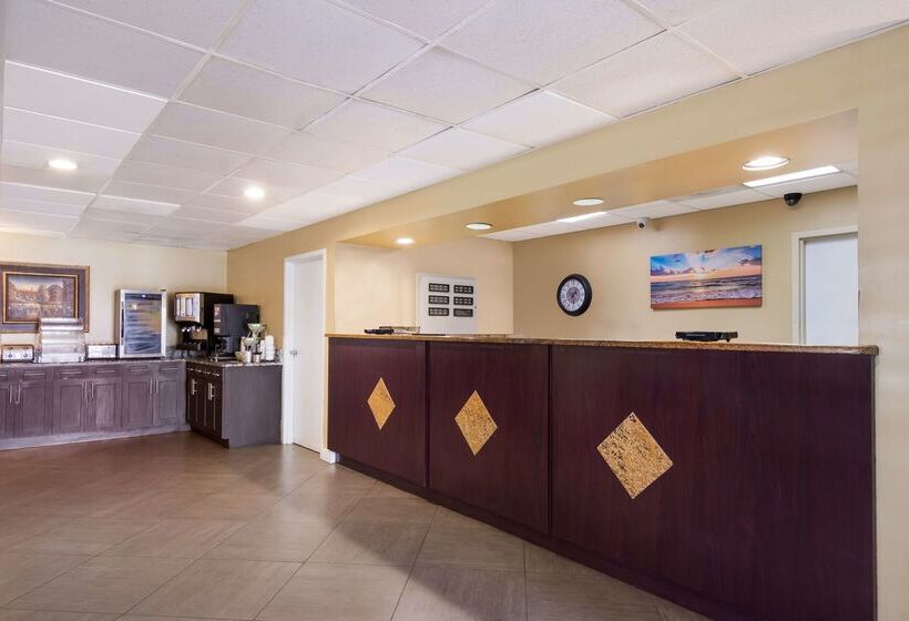Surestay Hotel By Best Western St. Pete Clearwater Airport