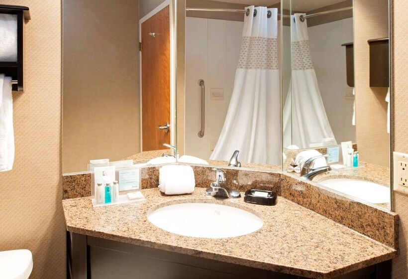 ホテル Spark By Hilton Stevensville