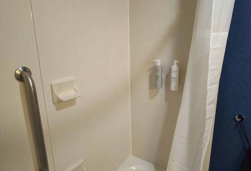 ホテル Spark By Hilton Stevensville