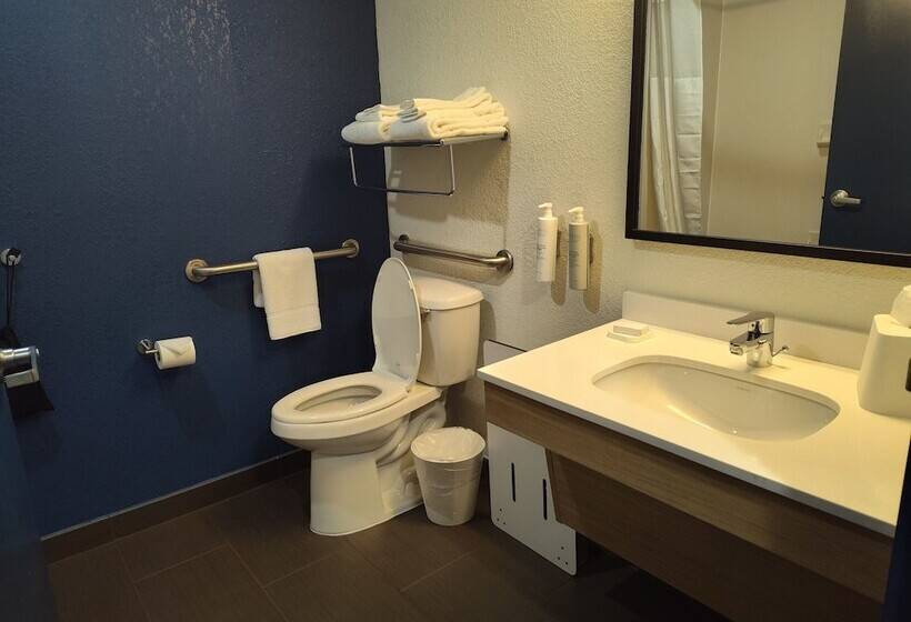 ホテル Spark By Hilton Stevensville