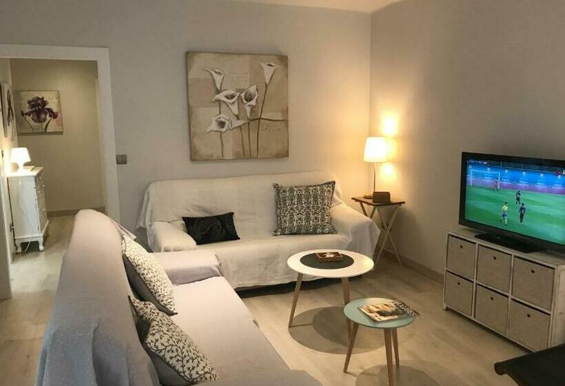 Apartamento Turístico Puigcerdá Correos