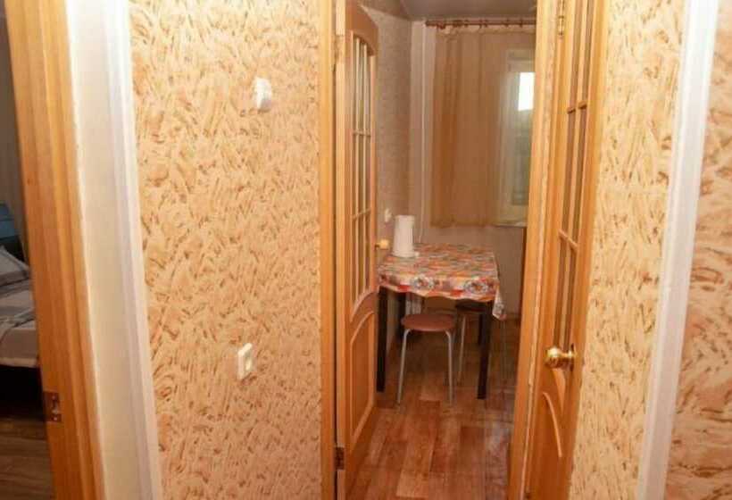 Apartment On Partizanskiy Pr. 17