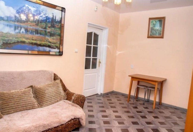 Apartment On Svetlanskaya St. 23