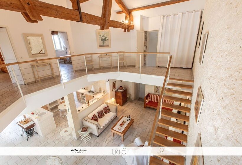 تختخواب و صبحانه La Grange De Bellefontaine