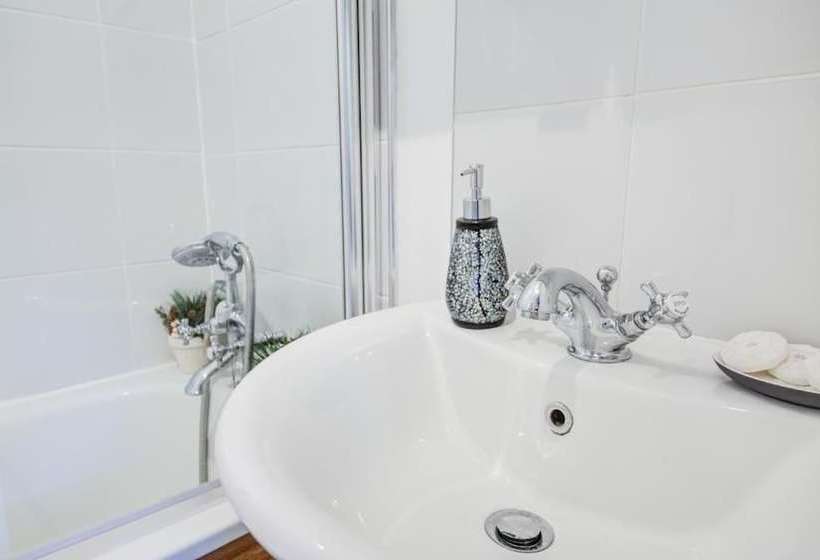 Bed and Breakfast The Bower S House