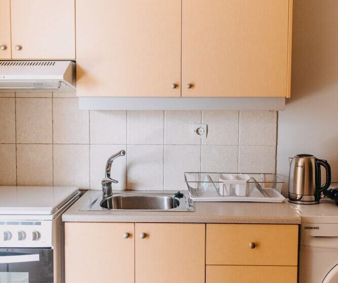 Best House, Nirvana Ii, Patra