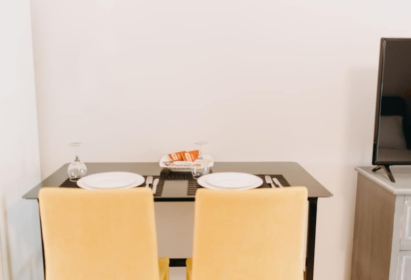 Best House, Nirvana Ii, Patra