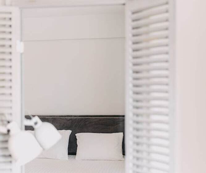 Best House, Nirvana Ii, Patra