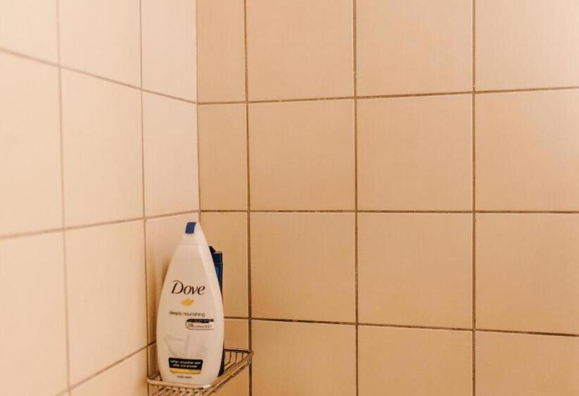 Best House, Nirvana Ii, Patra