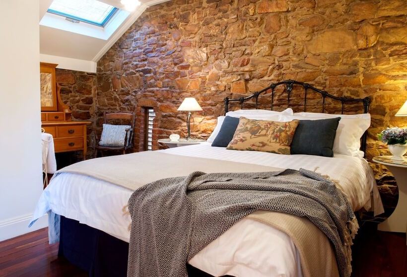 Byronsvale Vineyard And Accommodation