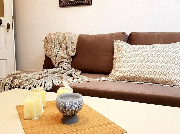 Emmanouil Airport Beach Apartment