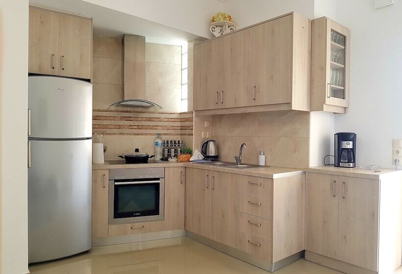 Emmanouil Airport Beach Apartment