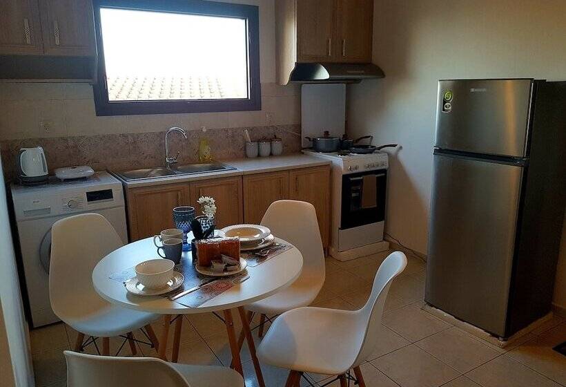 Emmanouil Airport Beach Apartment