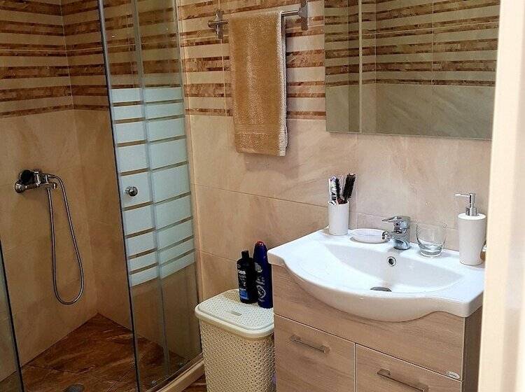 Emmanouil Airport Beach Apartment