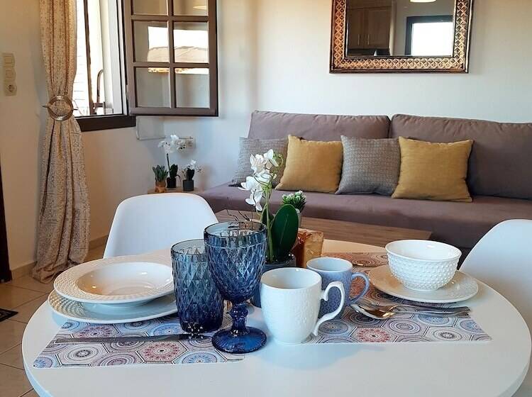 Emmanouil Airport Beach Apartment