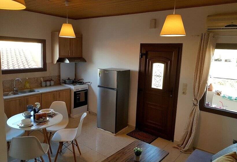 Emmanouil Airport Beach Apartment