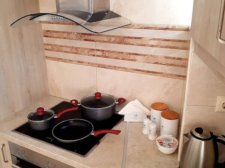 Emmanouil Airport Beach Apartment