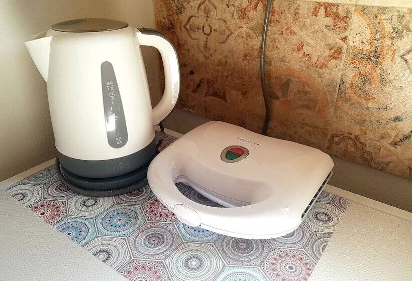 Emmanouil Airport Beach Apartment