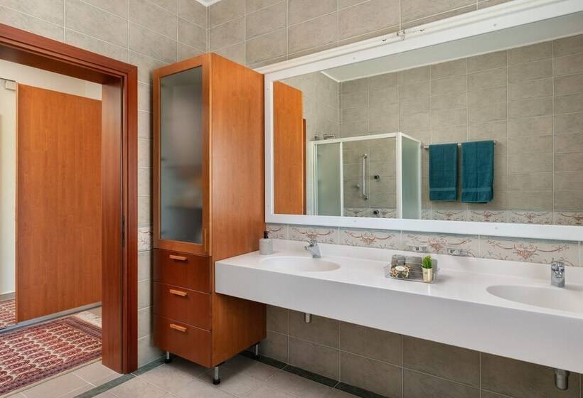 Hilltop Luxury Villa