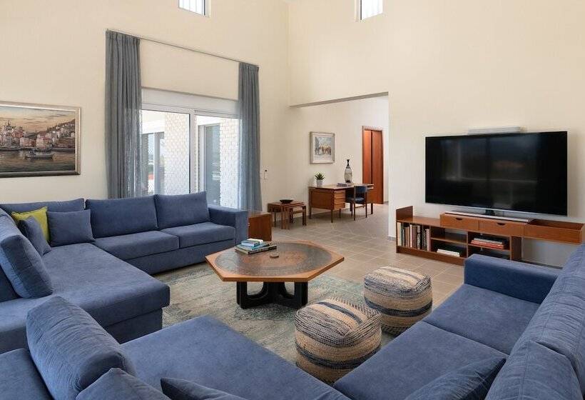 Hilltop Luxury Villa