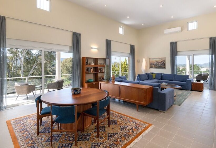 Hilltop Luxury Villa