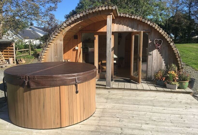בית מלון כפרי Brynllwyd Glamping
