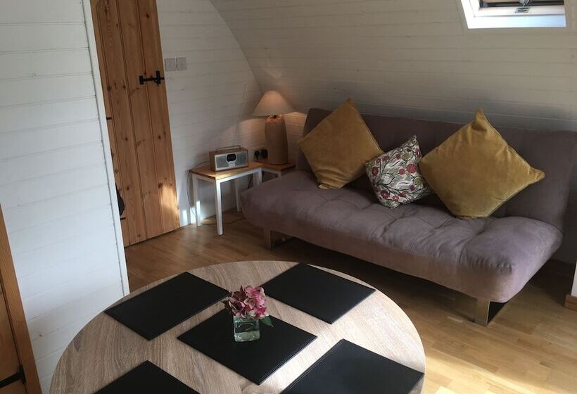 בית מלון כפרי Brynllwyd Glamping