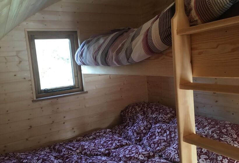 בית מלון כפרי Brynllwyd Glamping