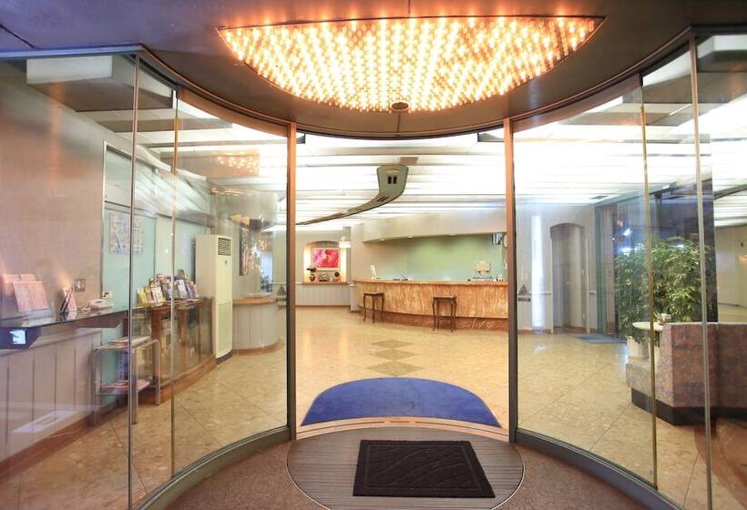 בית מלון כפרי Namba Plaza